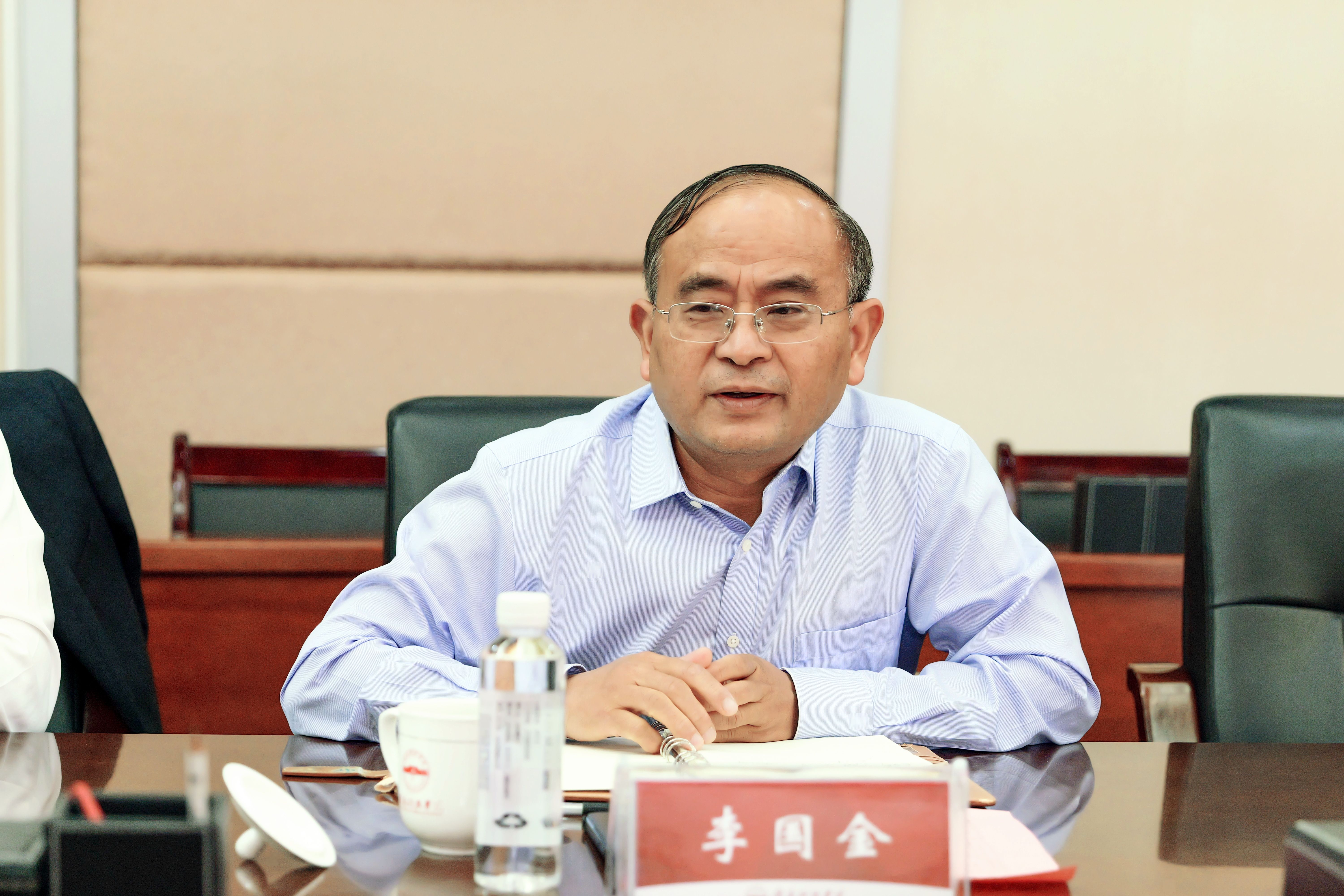 赣州市安远县委副书记、副县长杨建刚一行来校调研-赣南科技学院